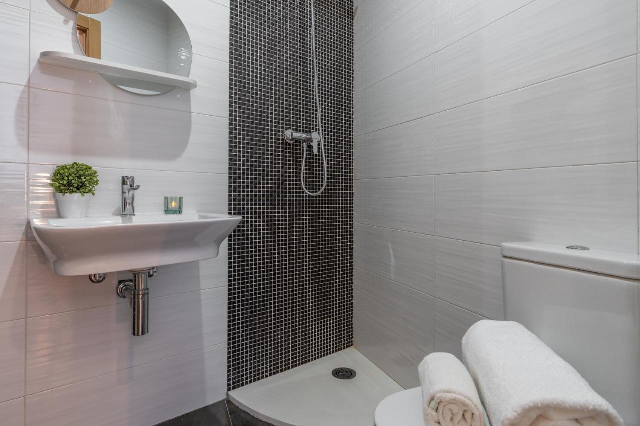Tuguest Postigo II Catedral Apartment - Free Parking Granada Exterior photo
